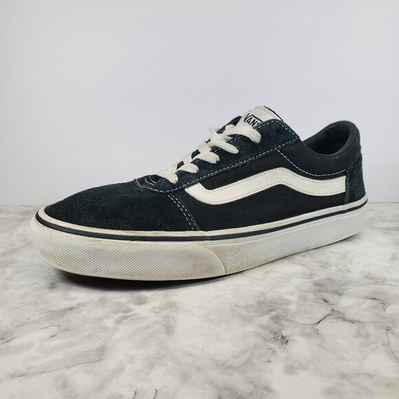 Vans Women's Size 9 Old Skool Low Top, Classic Chic Sneakers - Picture 1 of 8